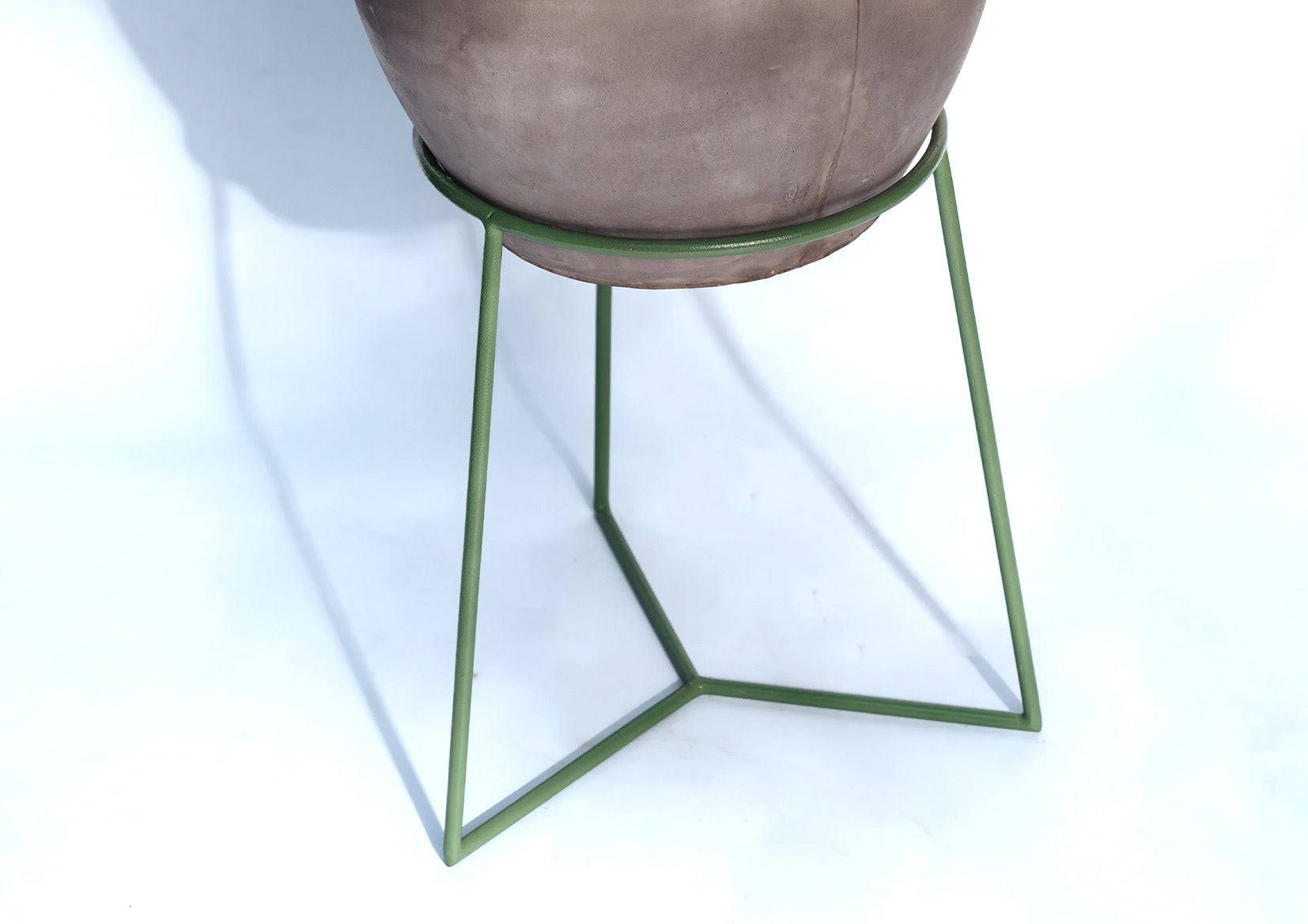 Linea Merc (Planter stand)