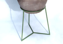 Load image into Gallery viewer, Linea Merc (Planter stand)
