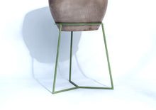 Load image into Gallery viewer, Linea Merc (Planter stand)
